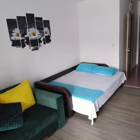 Studioul Vacantelor Din * סאטורן